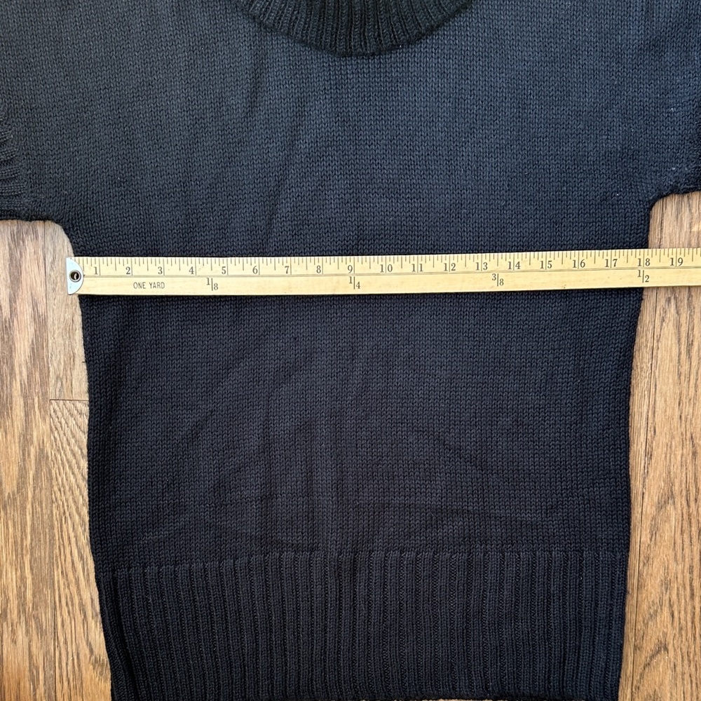 DKNYC Black Short-Sleeve Turtleneck Sweater - Picture 4 of 5